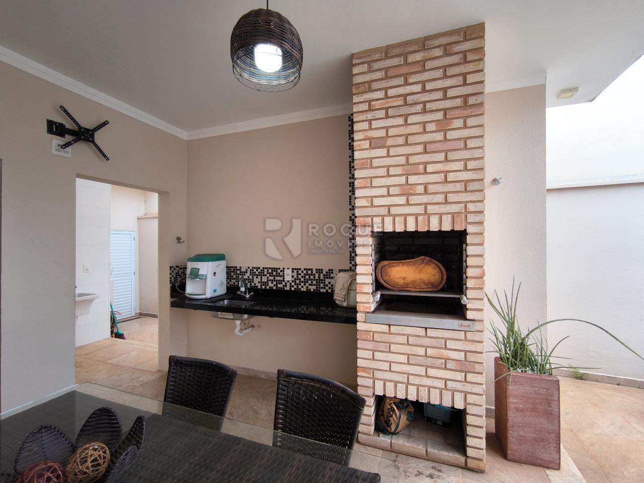 Casa em condomínio à venda no bairro Vale das Oliveiras: ÁREA GOURMET