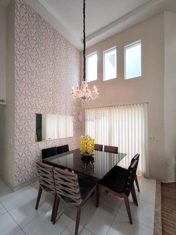 Casa em condomínio à venda no bairro Vale das Oliveiras: SALA DE JANTAR