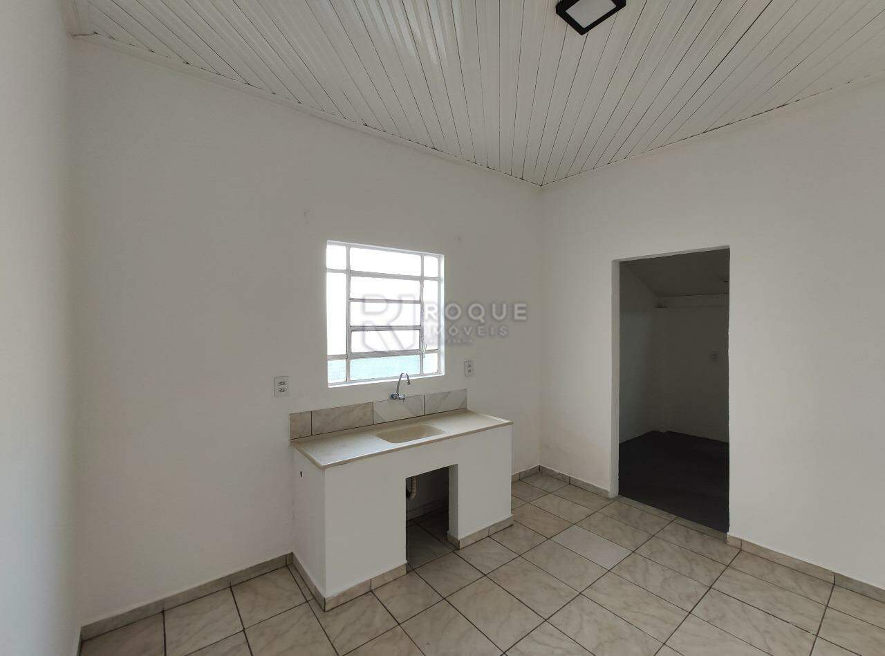 Casa Residencial para aluguel no bairro Vila Cristovam: Cozinha 