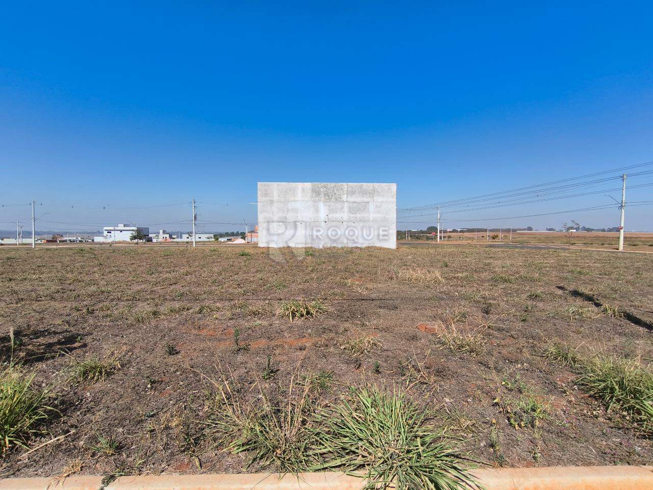 Terreno à venda no bairro Residencial Colinas do Engenho II: 
