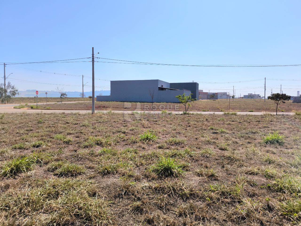 Terreno à venda no bairro Residencial Colinas do Engenho II: 