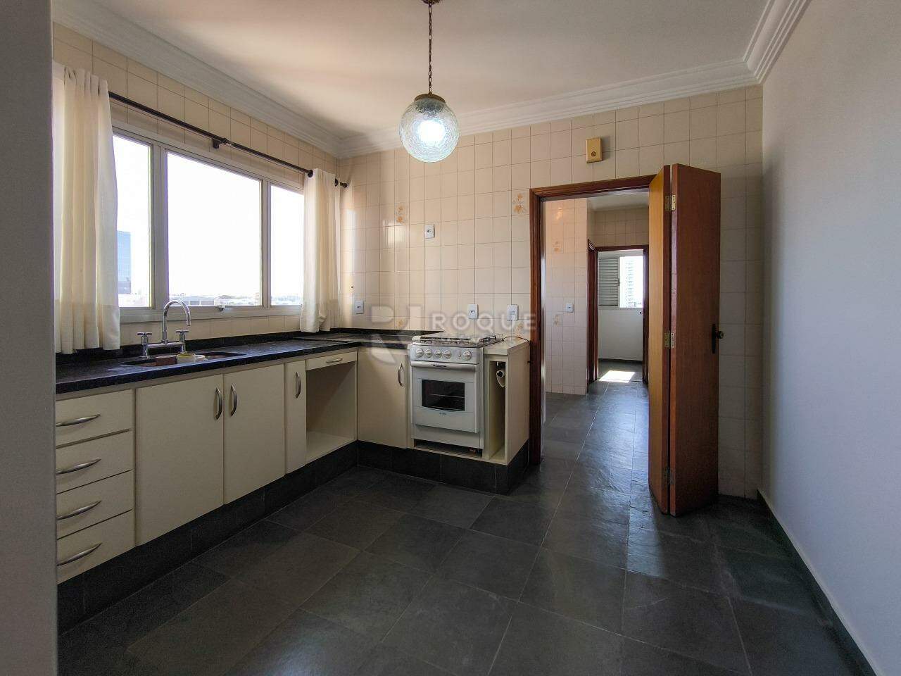 Apartamento à venda no bairro Centro:
