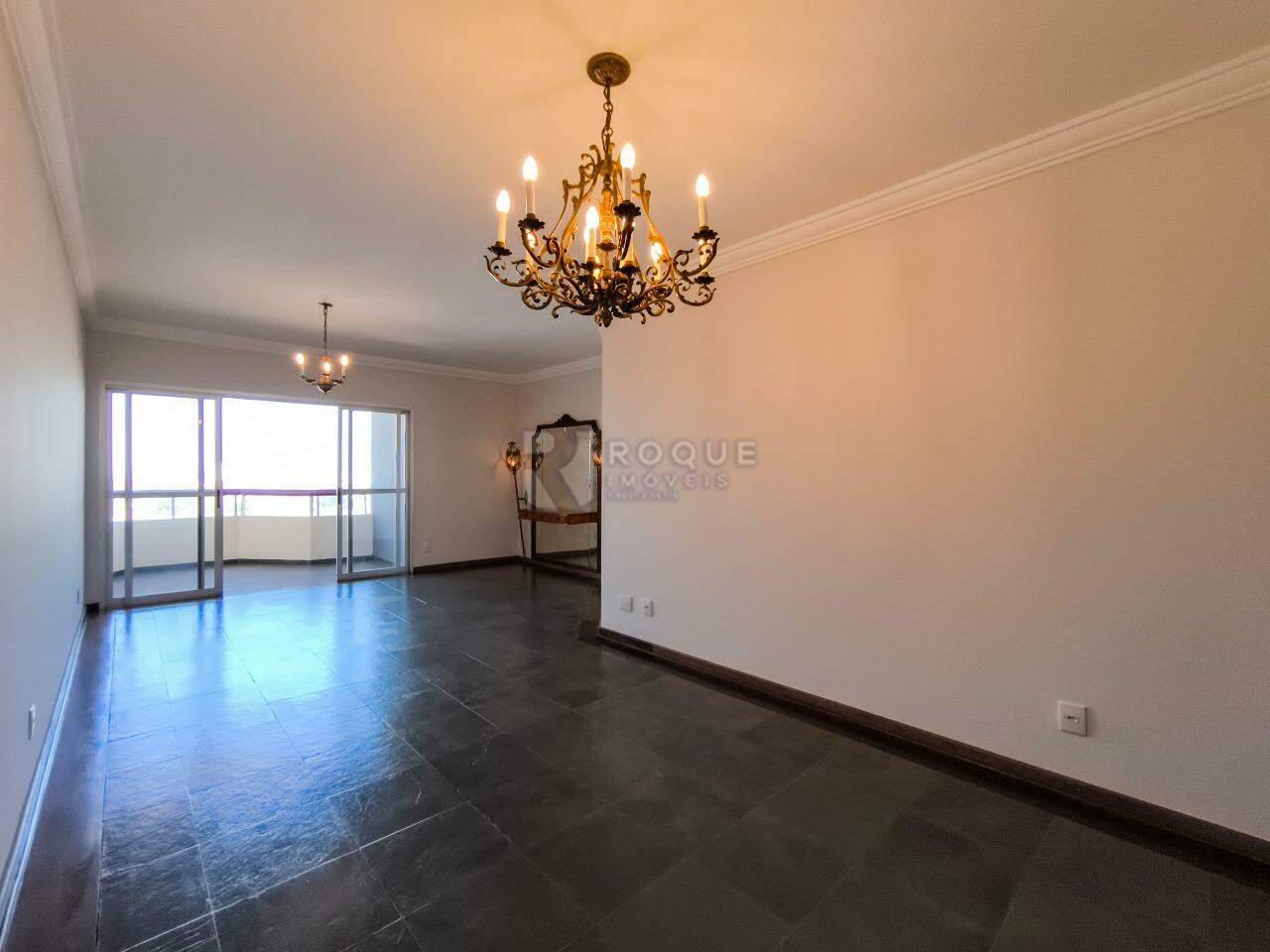 Apartamento à venda no bairro Centro: 