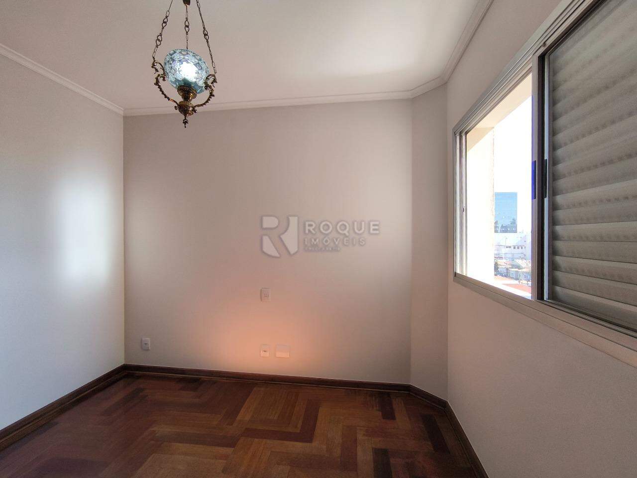 Apartamento à venda no bairro Centro: