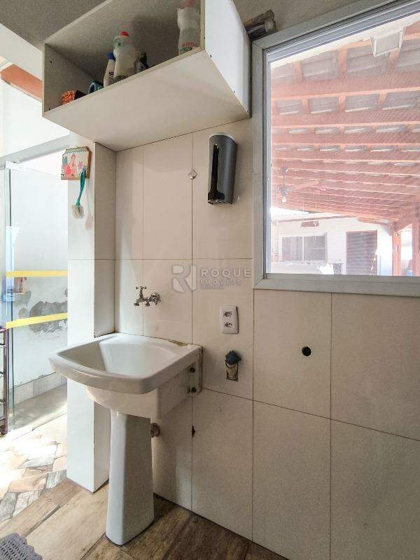 Casa Residencial à venda no bairro Jardim São Paulo: LAVANDERIA