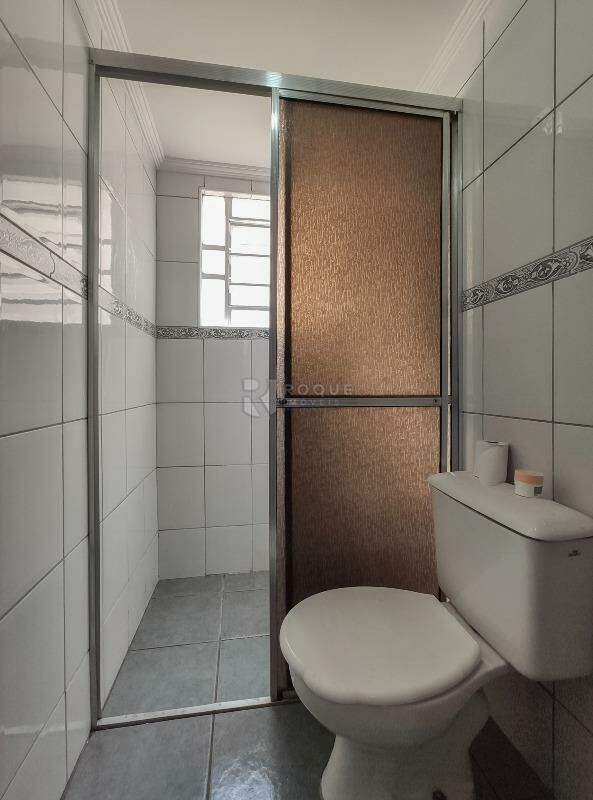 Apartamento para aluguel no bairro Itaipu: WC social 