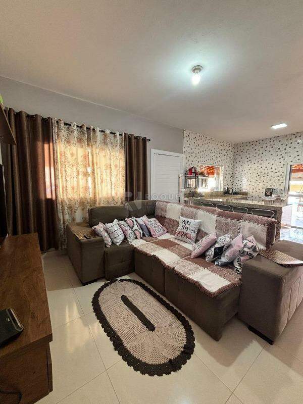 Chácara à venda no bairro Pires de Cima: Sala