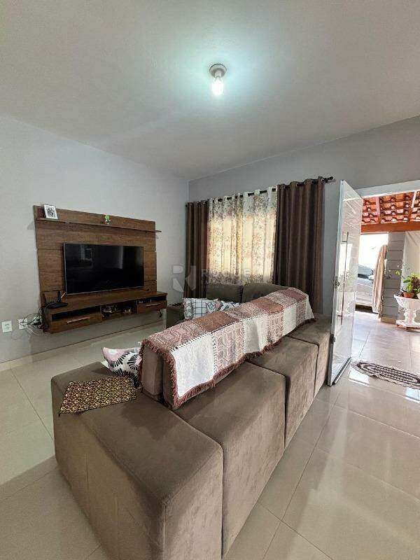 Chácara à venda no bairro Pires de Cima: Sala