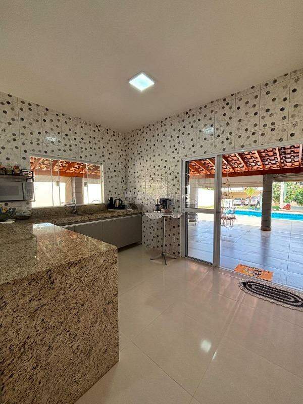 Chácara à venda no bairro Pires de Cima: Cozinha