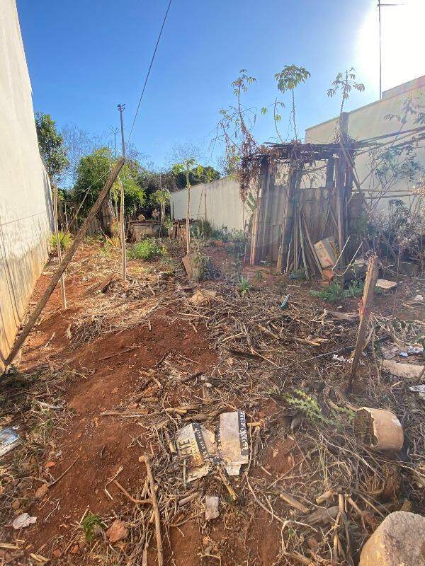 Terreno à venda no bairro Jardim Campo Belo: 