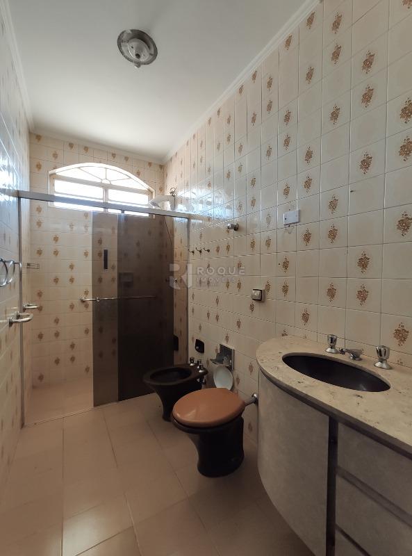 Casa Comercial para aluguel no bairro Vila São Geraldo: WC social segundo andar 