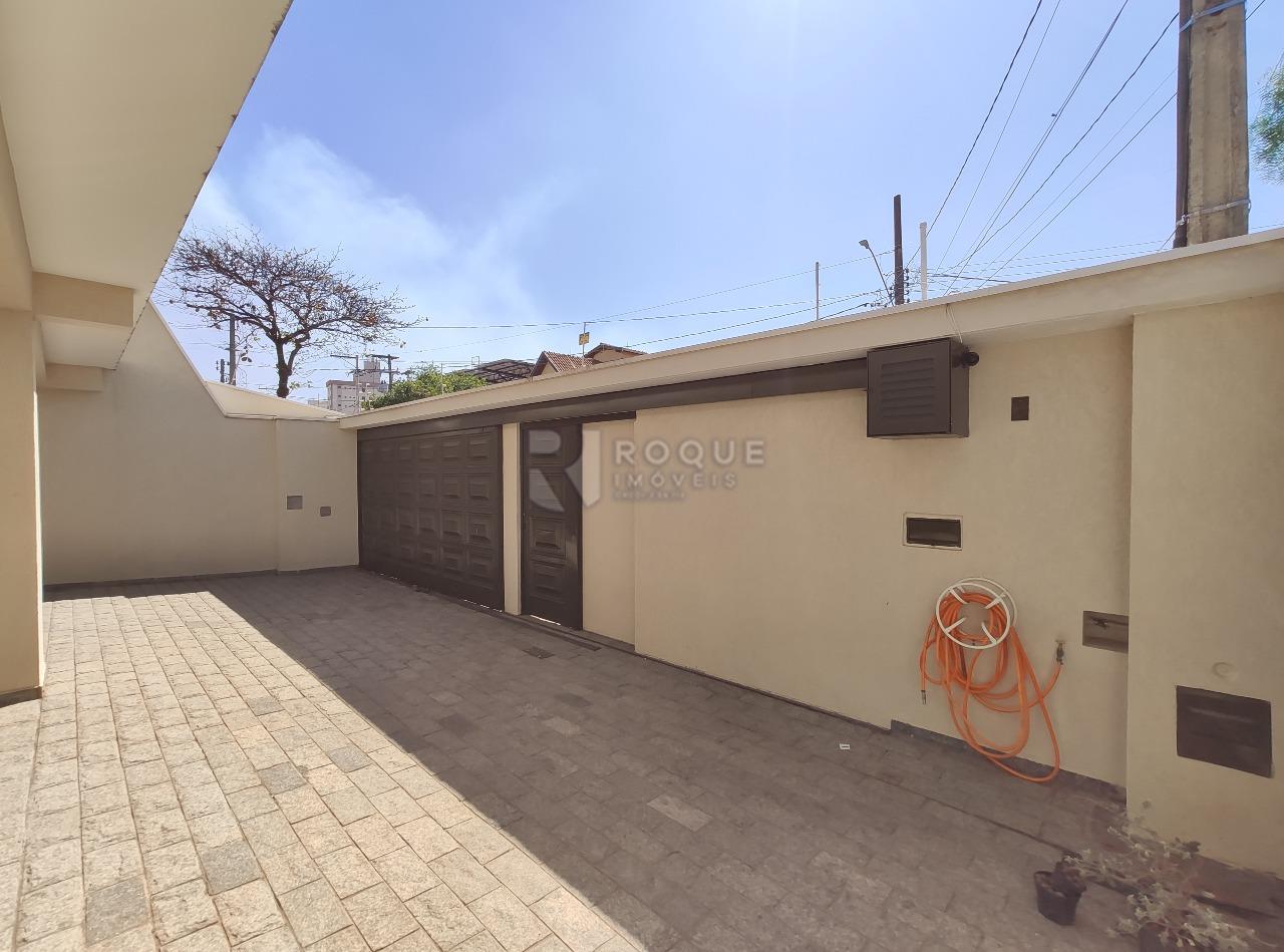 Casa Comercial para aluguel no bairro Vila São Geraldo: Garagem