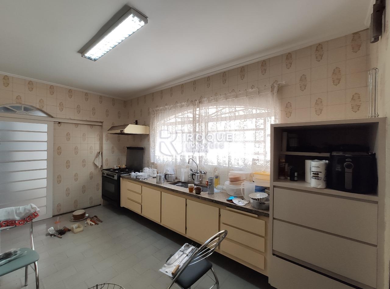 Casa Comercial para aluguel no bairro Vila São Geraldo: Cozinha