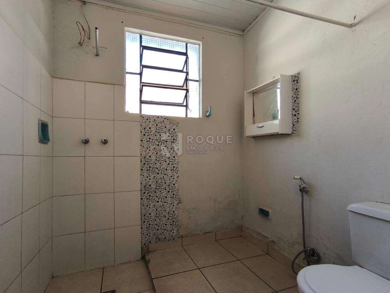 Casa Residencial à venda no bairro Vila Santa Lucia: BANEIRO SOCIAL