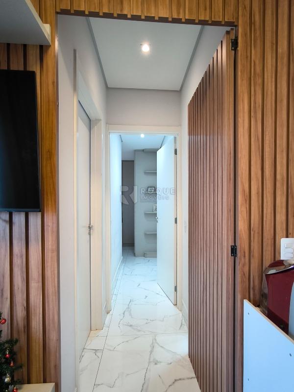 Apartamento à venda no bairro Vila Teixeira Marques: CORREDOR INTERNO