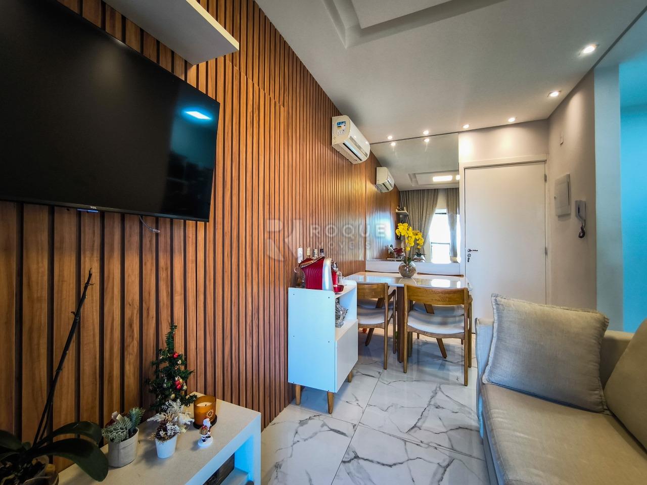 Apartamento à venda no bairro Vila Teixeira Marques: SALA DE ESTAR