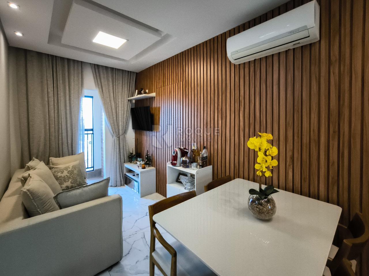 Apartamento à venda no bairro Vila Teixeira Marques: SALA DE ESTAR