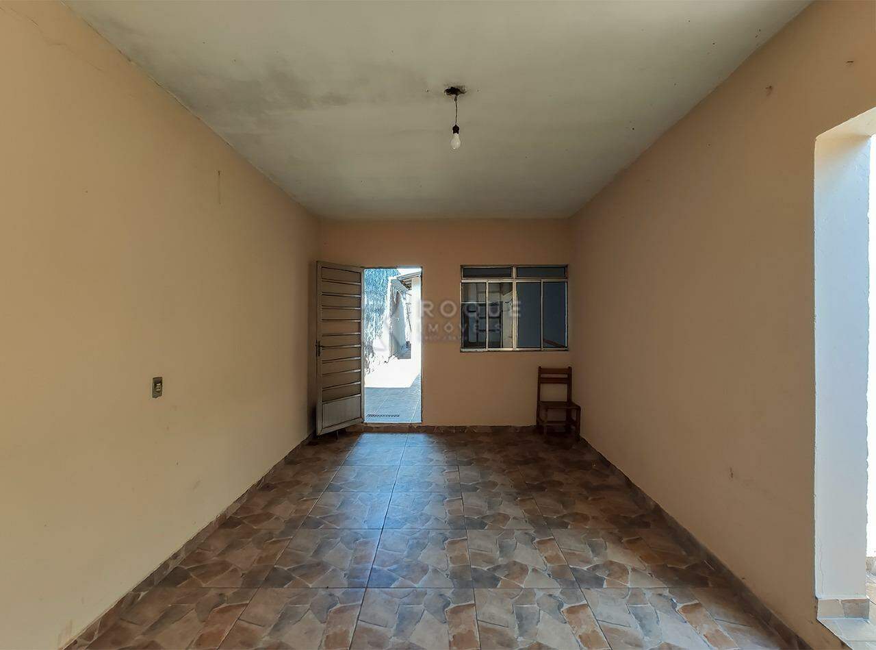 Casa Residencial à venda no bairro Parque Residencial Santa Eulália: Garagem