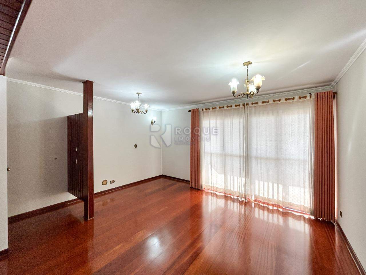 Apartamento para aluguel no bairro Centro: Sala 
