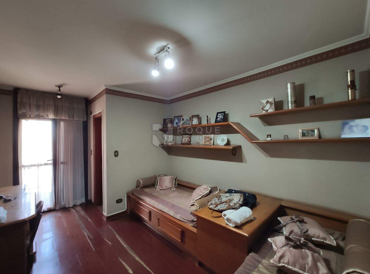 Apartamento para aluguel no bairro Centro: Dormitório 3 suíte