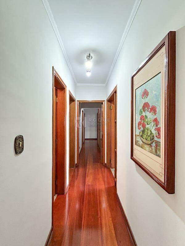Apartamento para aluguel no bairro Centro: Hall 