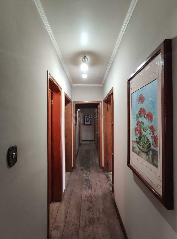 Apartamento para aluguel no bairro Centro: Hall 