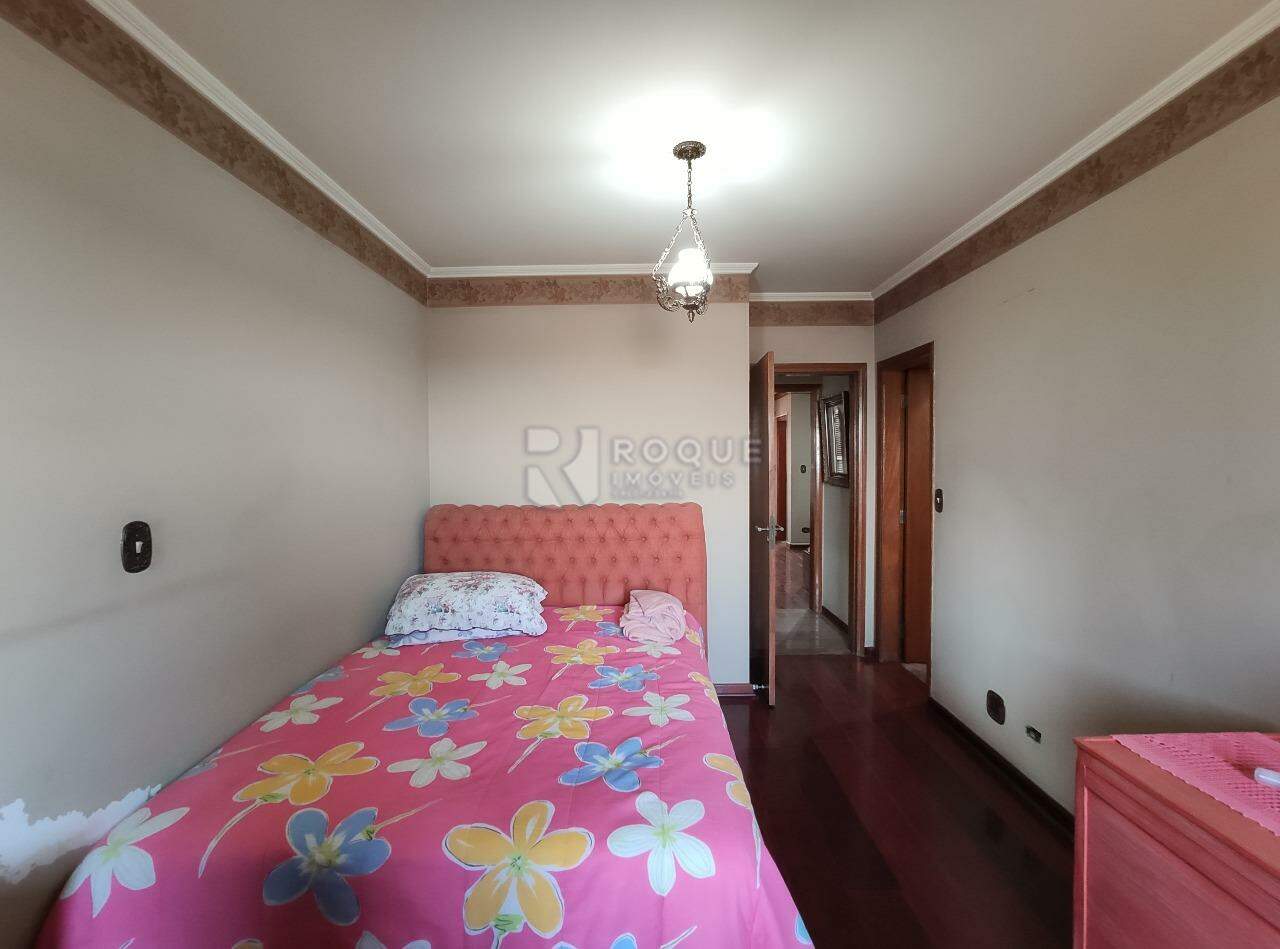 Apartamento para aluguel no bairro Centro: Dormitório 4 suíte 