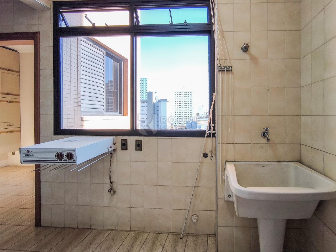 Apartamento para aluguel no bairro Centro: LAVANDERIA