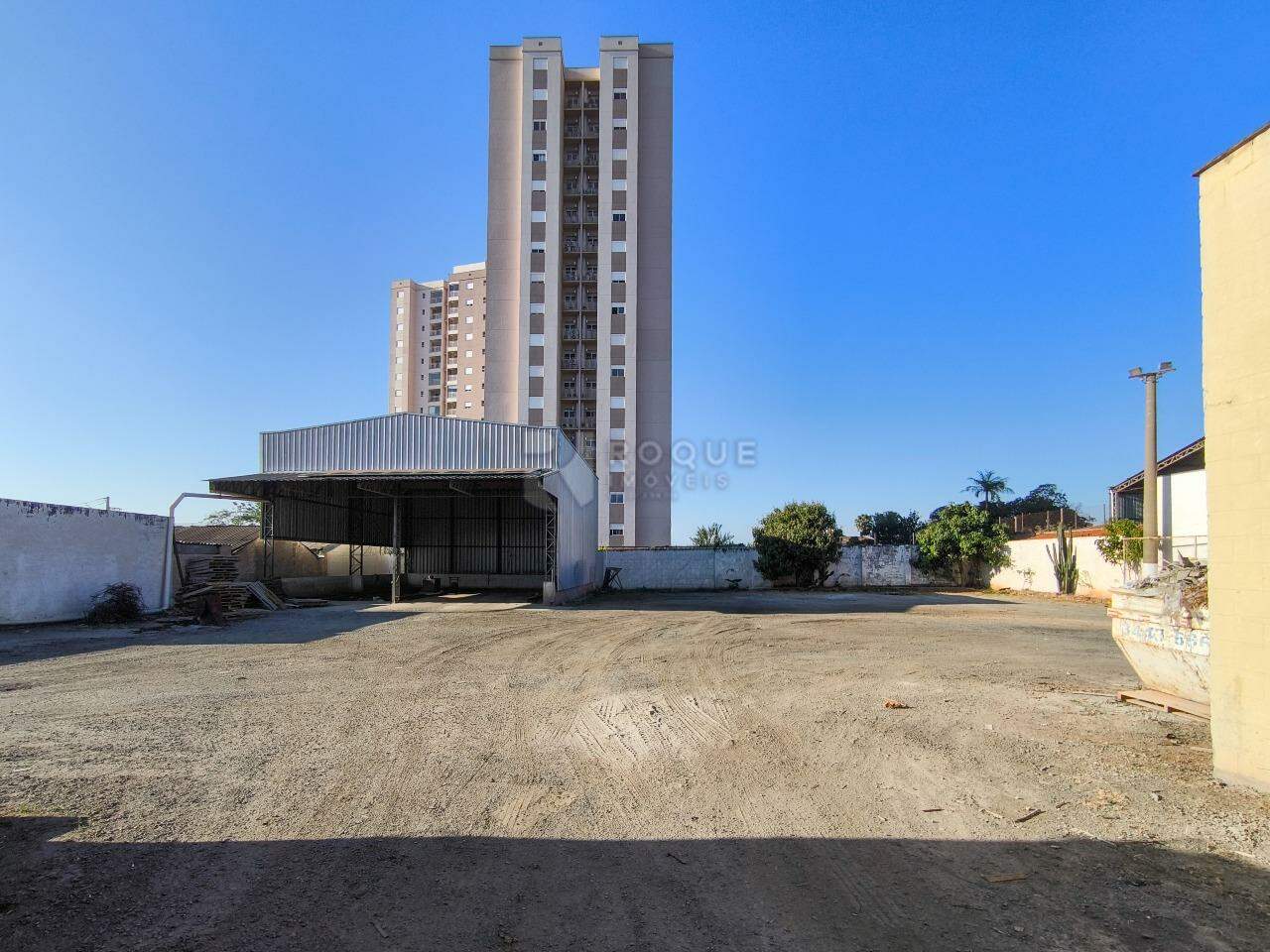 Barracão/Galpão para aluguel no bairro Jardim Nossa Senhora de Fátima: ÁREA LIVRE