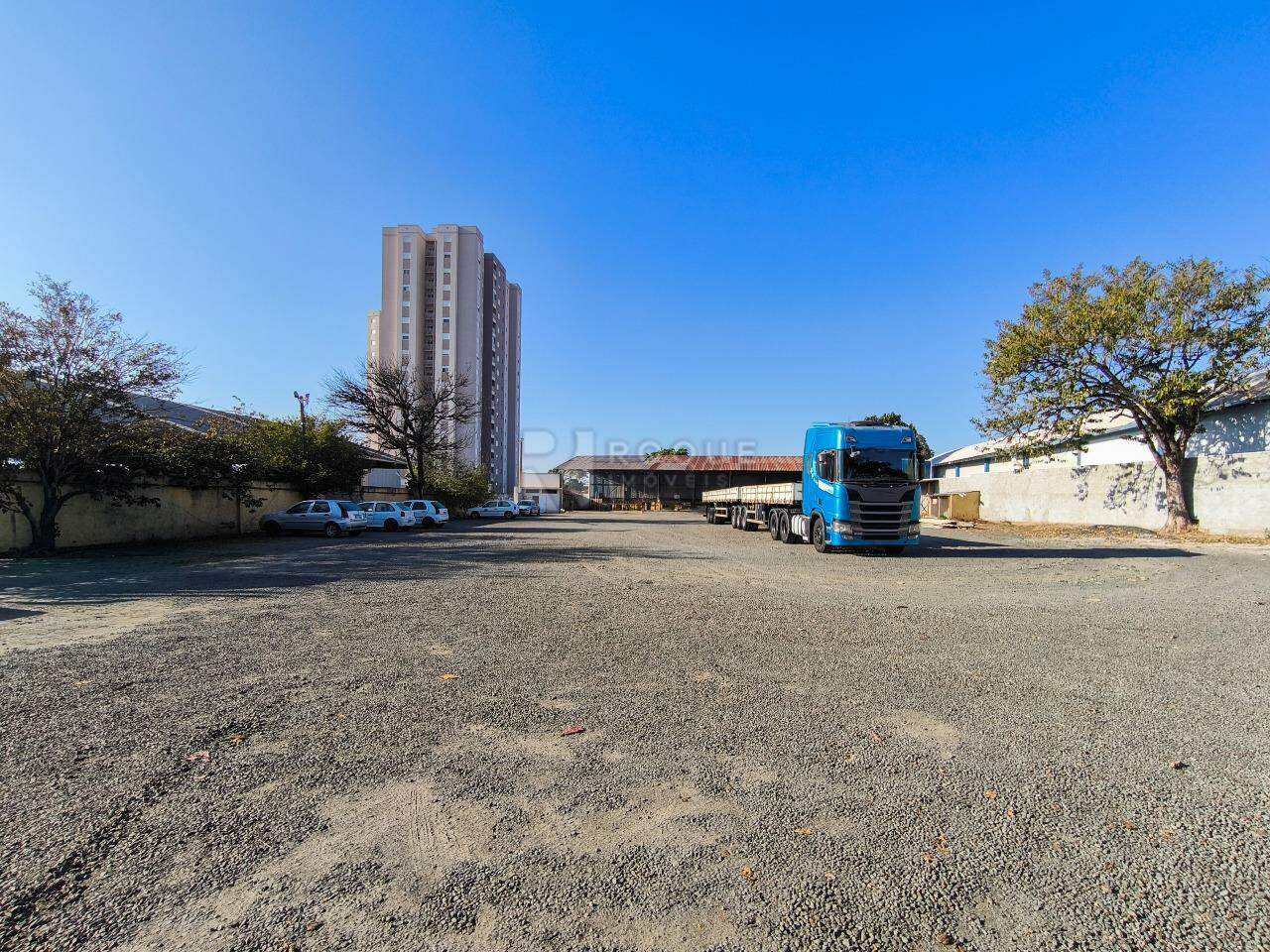 Barracão/Galpão para aluguel no bairro Jardim Nossa Senhora de Fátima: ÁREA DE ESTACIONAMENTO