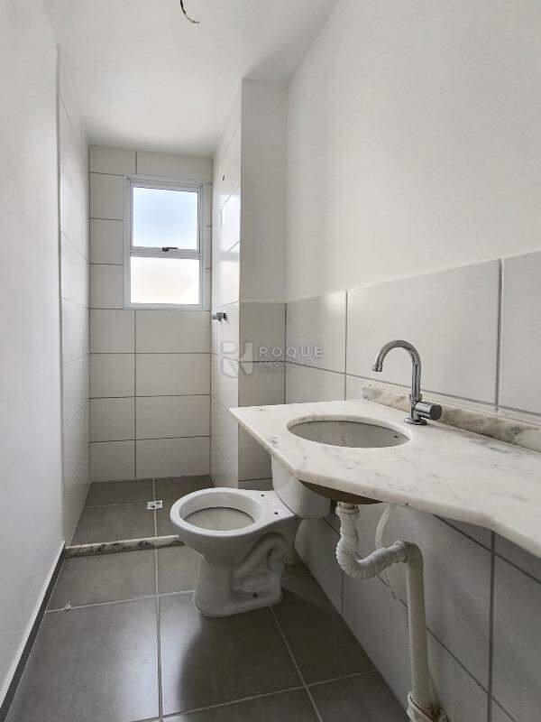 Apartamento à venda no bairro Jardim Esteves: BANHEIRO SOCIAL