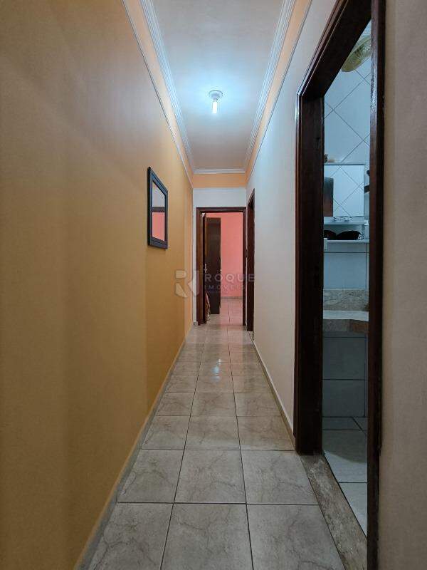 Casa Residencial à venda no bairro Jardim Residencial Santa Amália: CORREDOR INTERNO