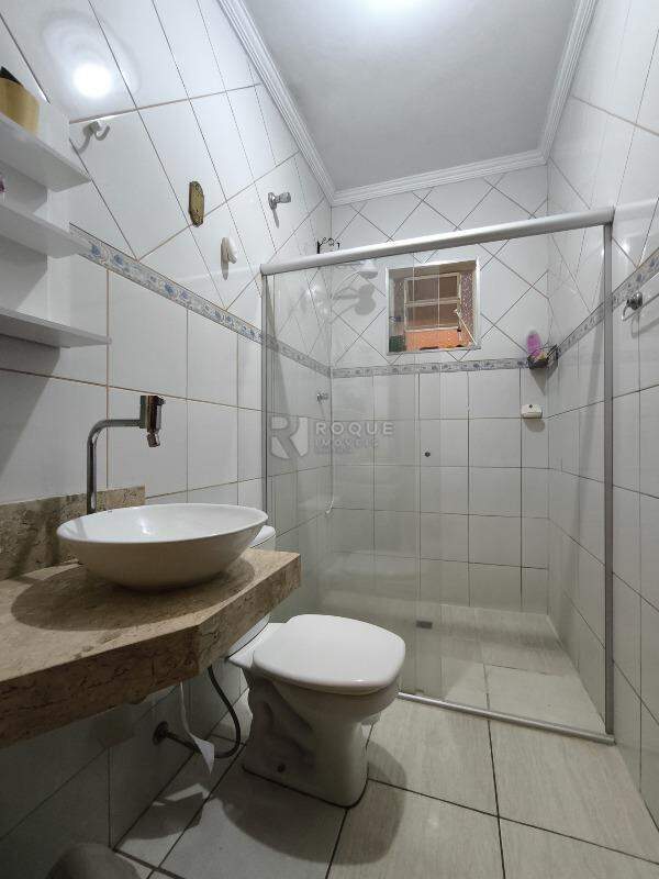 Casa Residencial à venda no bairro Jardim Residencial Santa Amália: BANHEIRO SOCIAL