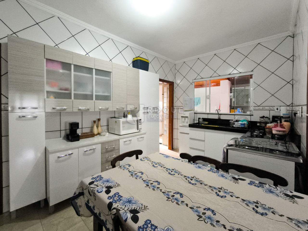 Casa Residencial à venda no bairro Jardim Residencial Santa Amália: COZINHA