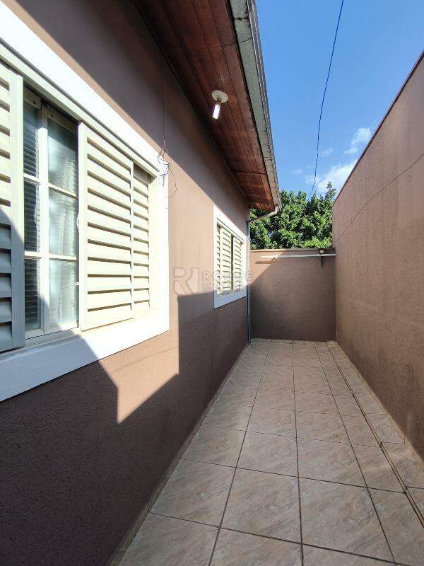 Casa Residencial à venda no bairro Jardim Residencial Santa Amália: ÁREA DE VARAL
