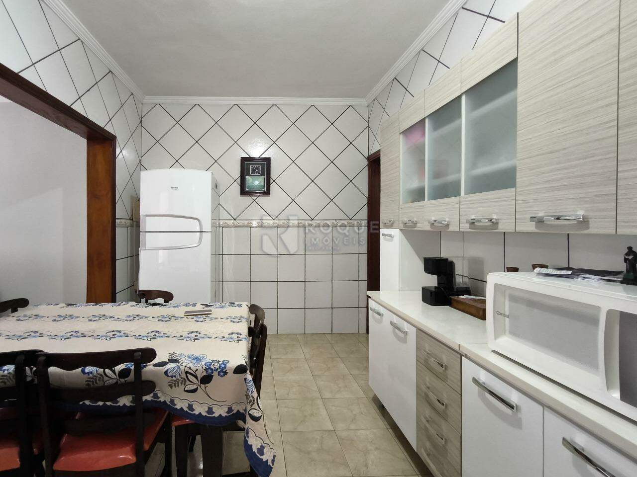 Casa Residencial à venda no bairro Jardim Residencial Santa Amália: COZINHA