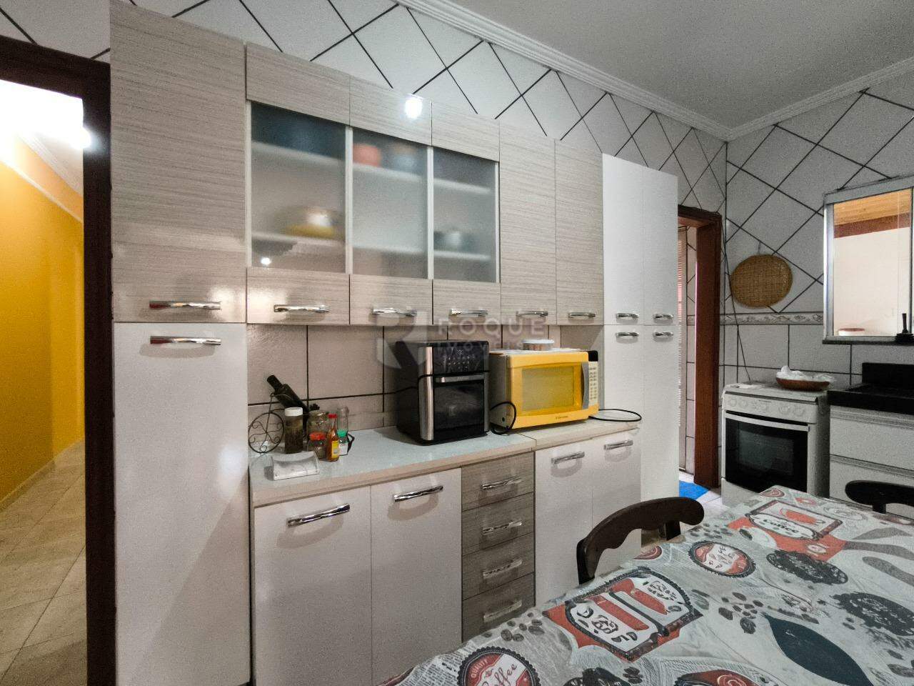 Casa Residencial à venda no bairro Jardim Residencial Santa Amália: COZINHA