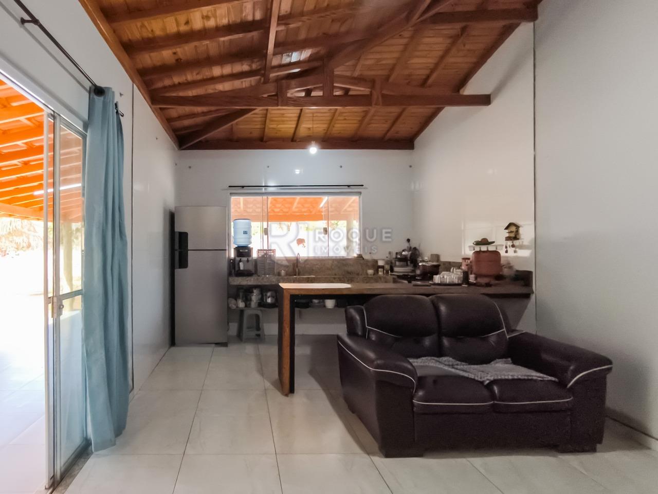 Chácara à venda no bairro Área Rural de Limeira: SALA DE ESTAR