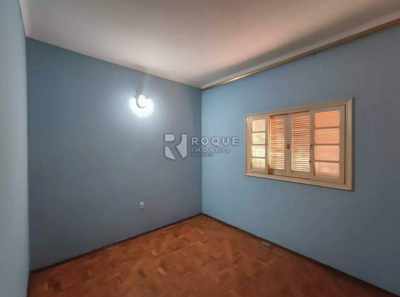 Casa Residencial à venda no bairro Vila Queiroz: