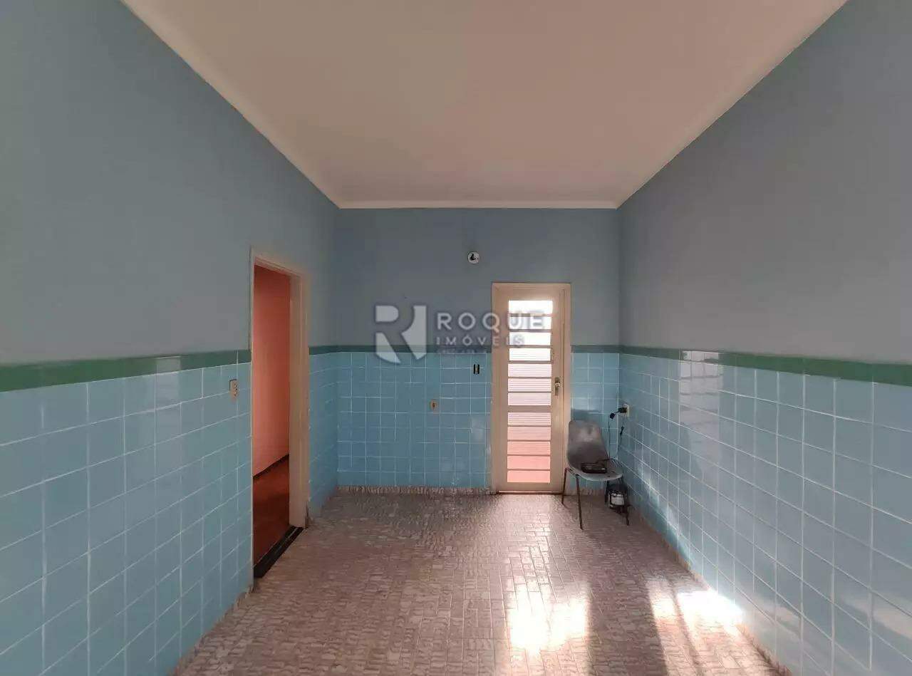 Casa Residencial à venda no bairro Vila Queiroz: