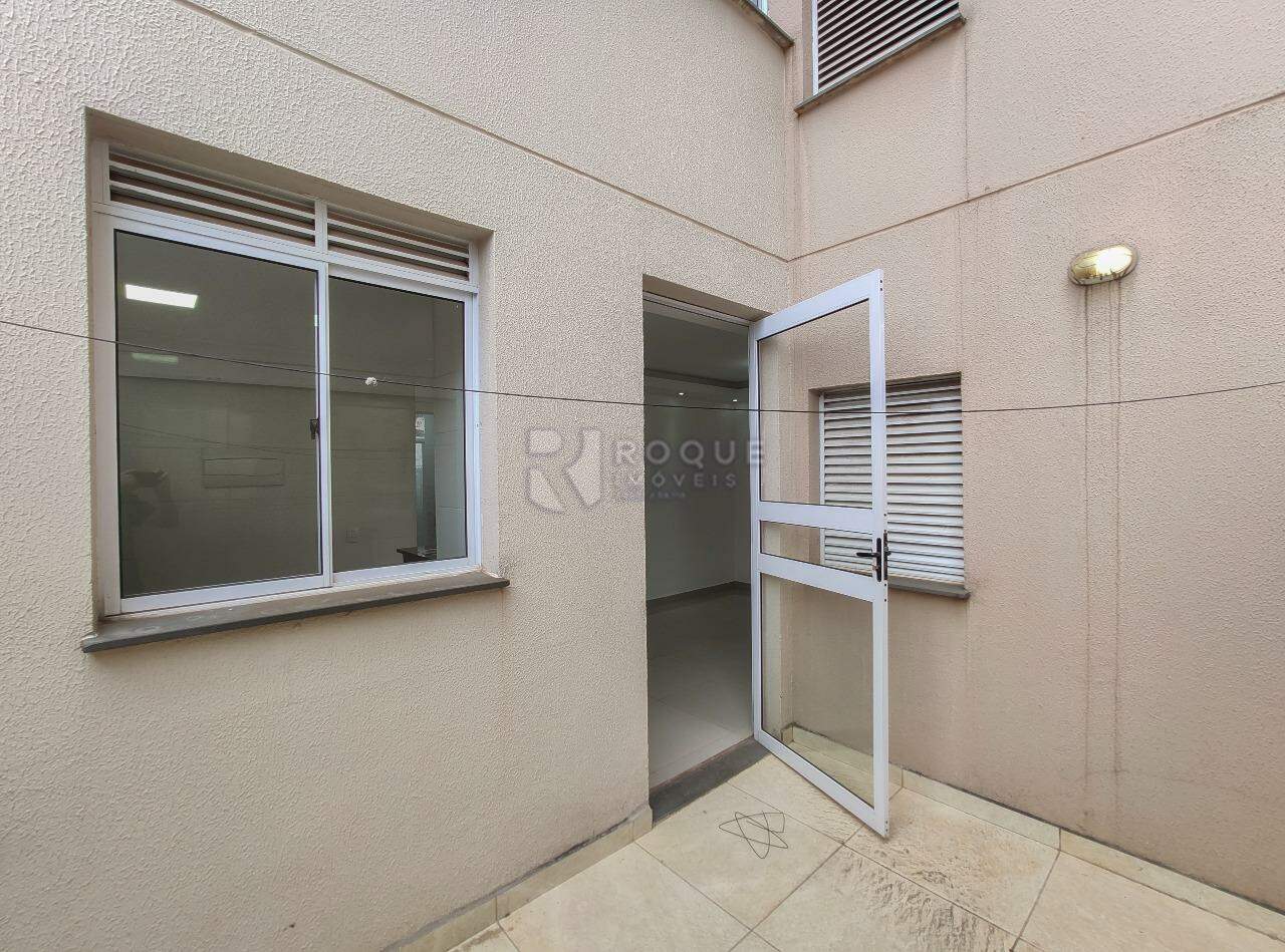Apartamento para aluguel no bairro Jardim Colina Verde: Área de serviço / externa