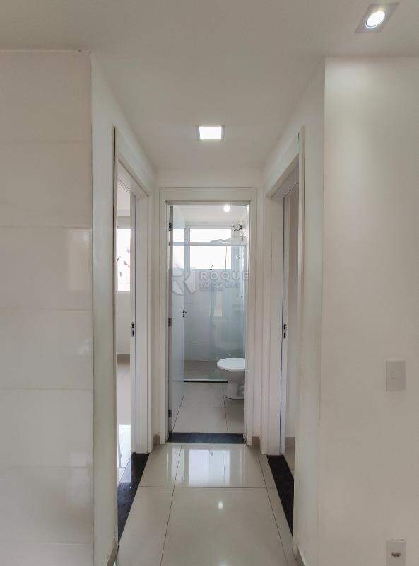 Apartamento para aluguel no bairro Jardim Colina Verde: Hall