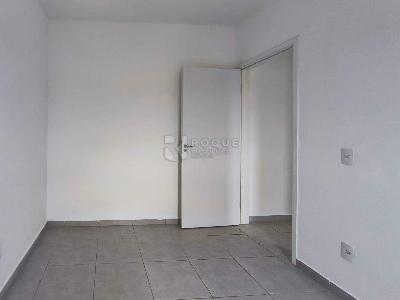 Apartamento à venda no bairro Parque Hippolyto: DORMITÓRIO 1