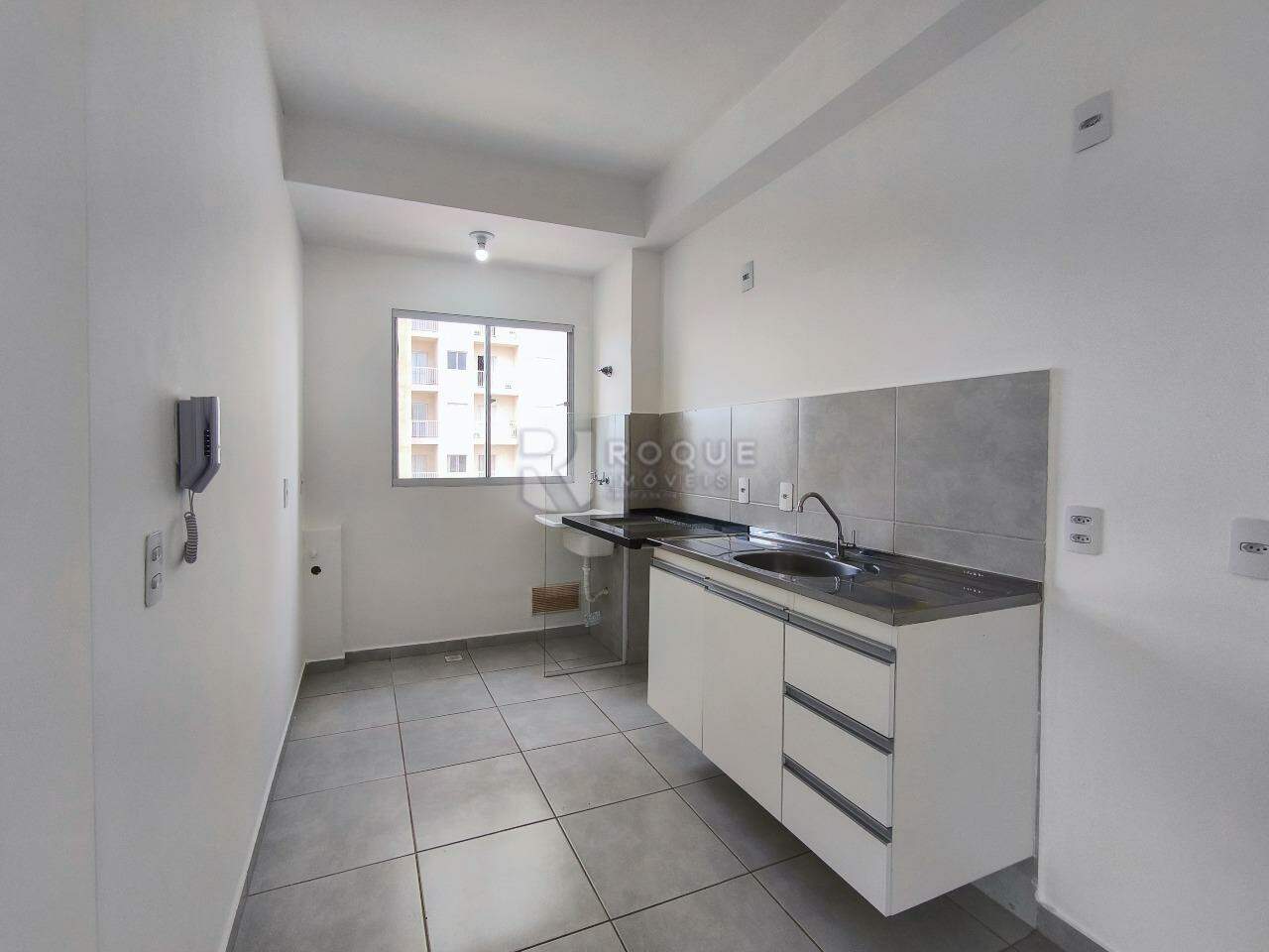 Apartamento à venda no bairro Parque Hippolyto: COZINHA