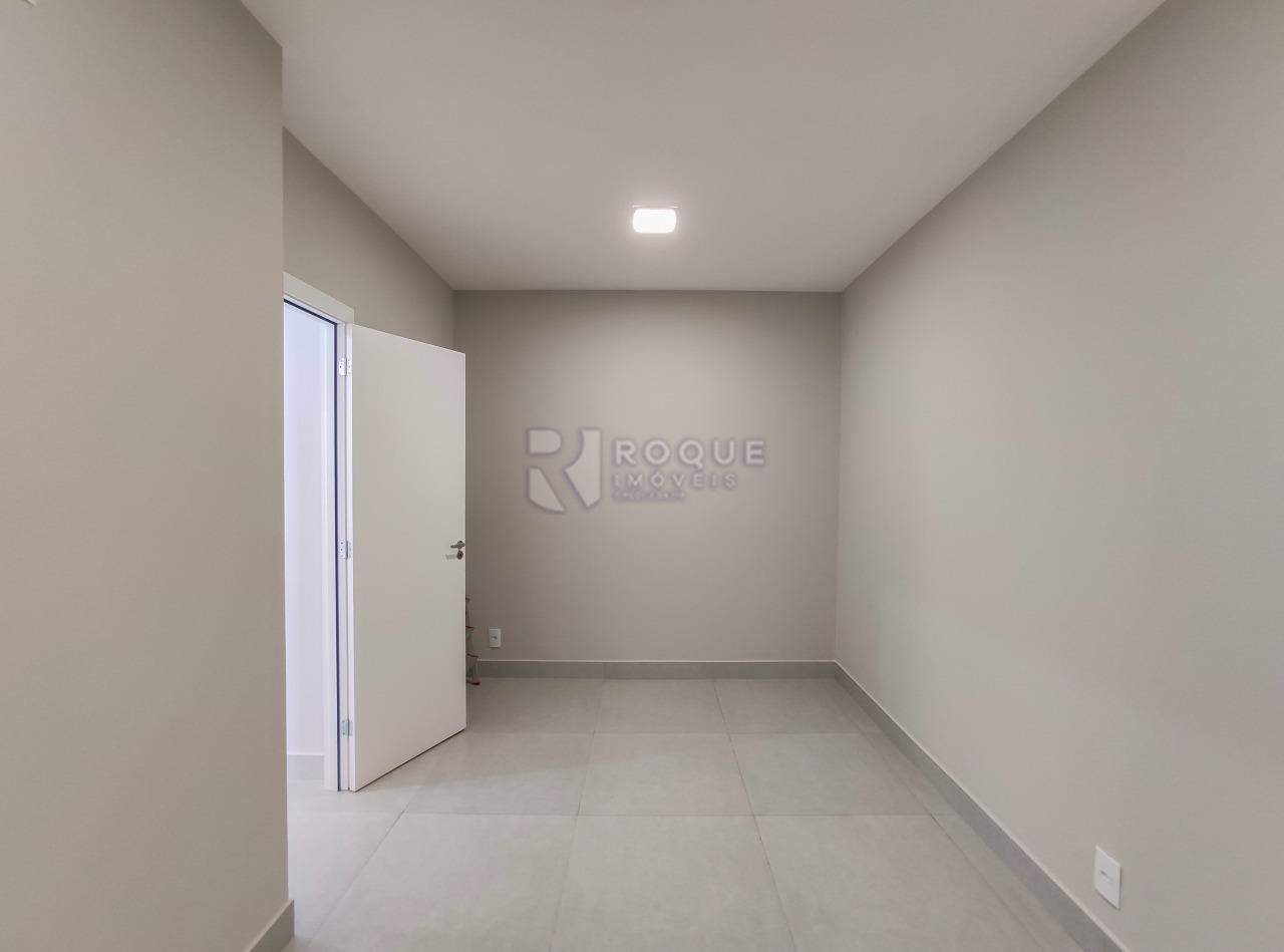 Apartamento para aluguel no bairro Jardim Santa Adélia: Dormitório 2