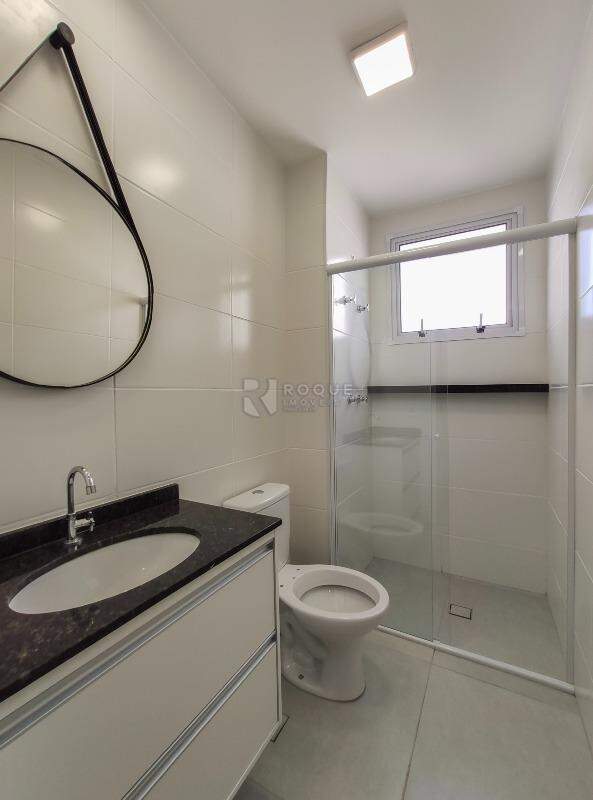 Apartamento para aluguel no bairro Jardim Santa Adélia: WC social 