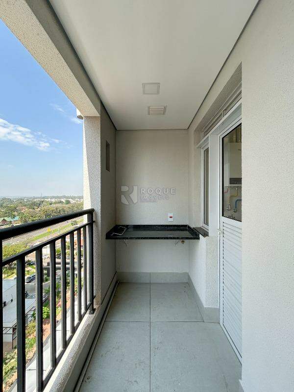 Apartamento para aluguel no bairro Jardim Santa Adélia: Sacada
