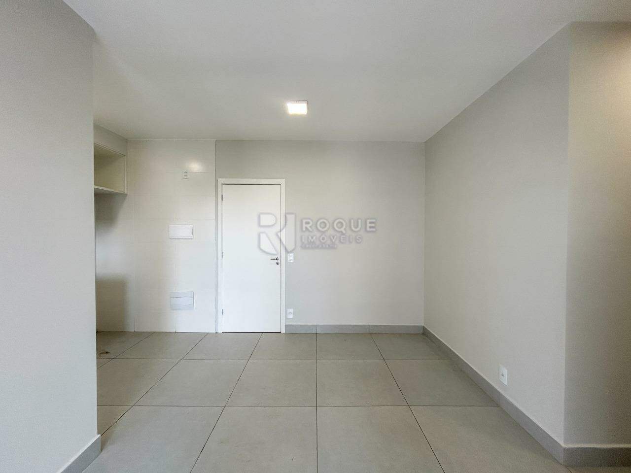 Apartamento para aluguel no bairro Jardim Santa Adélia: Sala