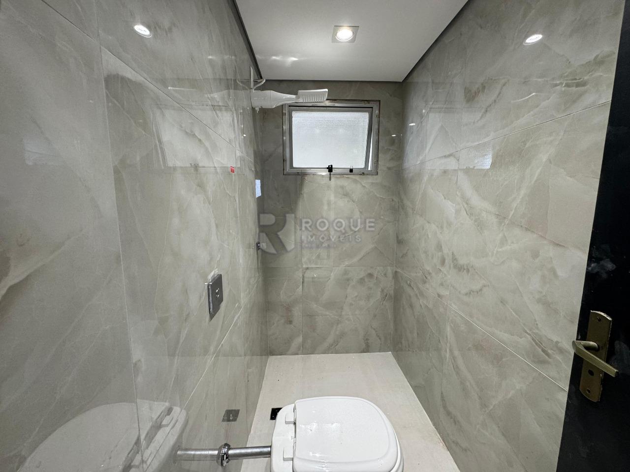 Apartamento para aluguel no bairro Jardim Rosa Marrafon Lucas: WC suíte