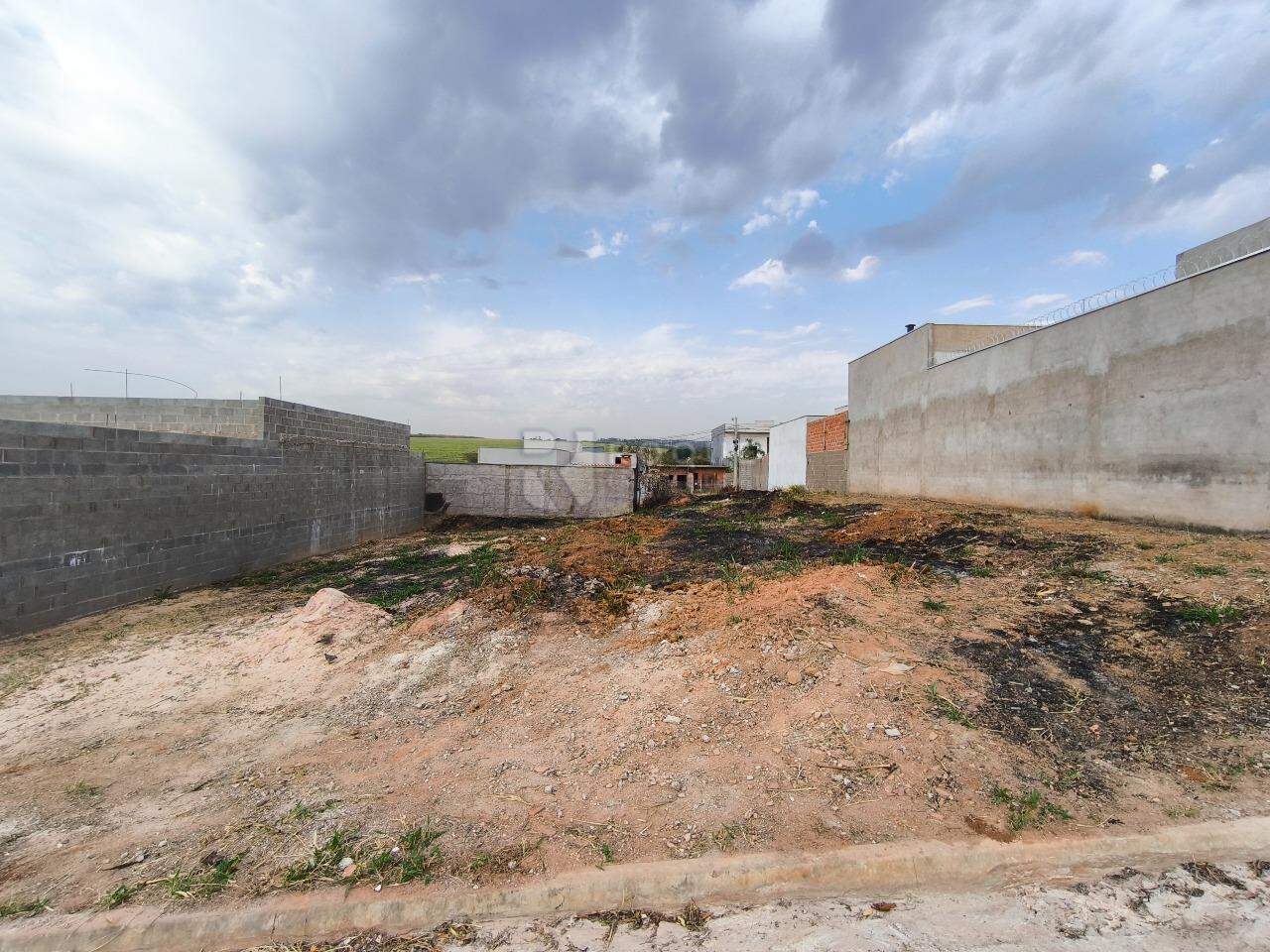 Terreno à venda no bairro Jardim Marajoara: 